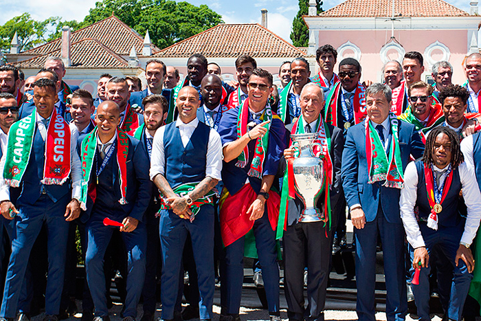 Ölkə prezidentindən milli üzvlərinə şərəf ordeni - FOTO